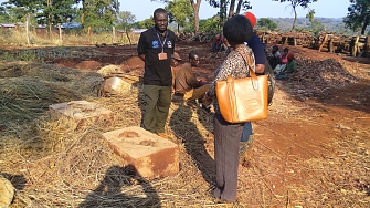 Demonstration of improved Mud stoves Mtendeli